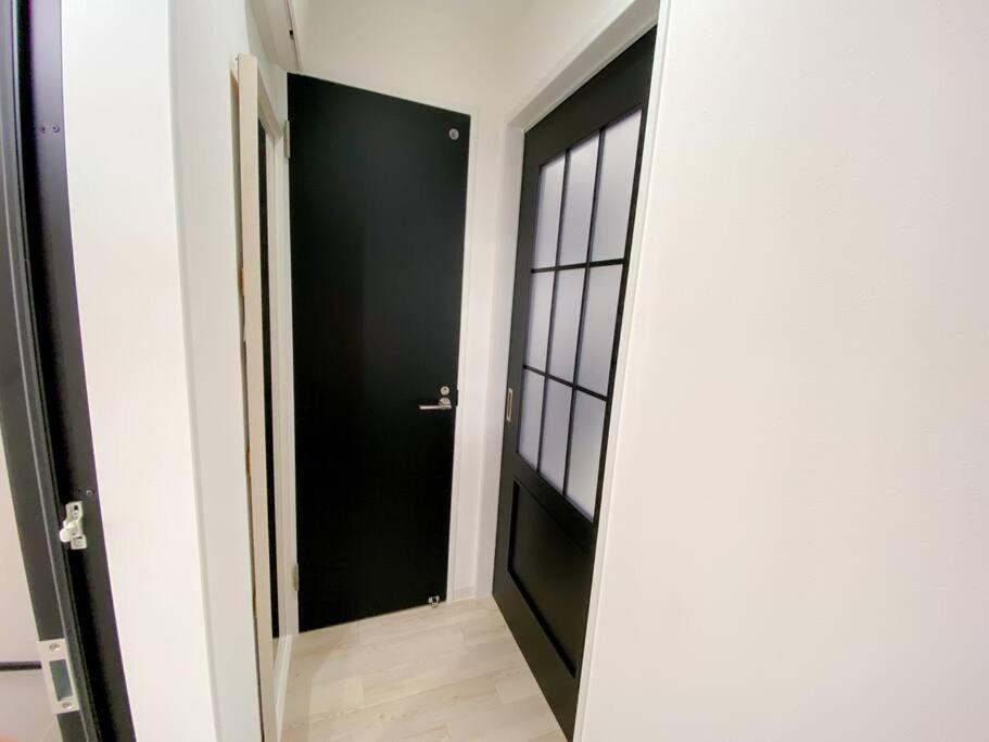 Residential Hotel Glitter Usjまで1駅5分 أوساكا الغرفة الصورة