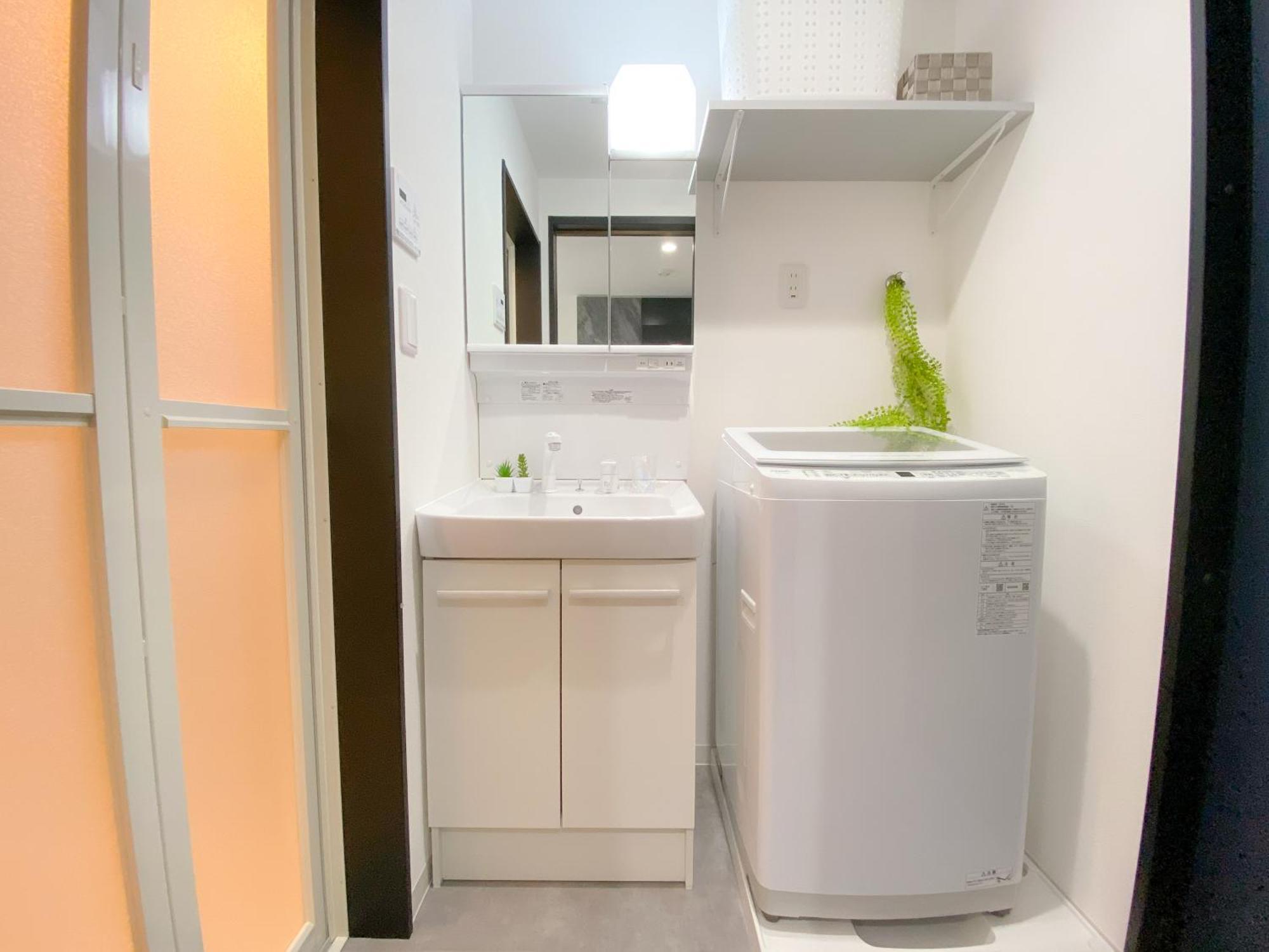 Residential Hotel Glitter Usjまで1駅5分 أوساكا المظهر الخارجي الصورة